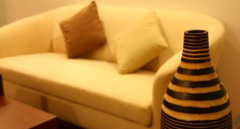 For rent studio condo in Pathum Wan, Bangkok