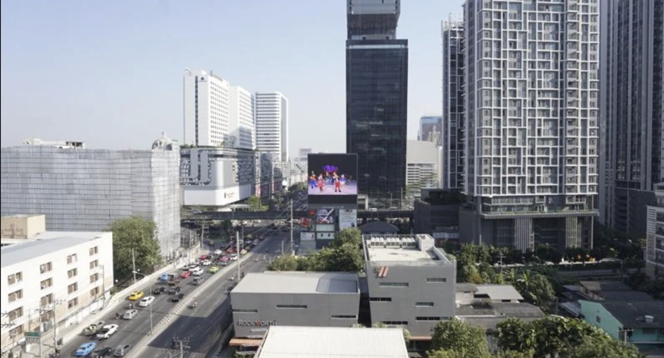 For rent 1 bed condo in Huai Khwang, Bangkok