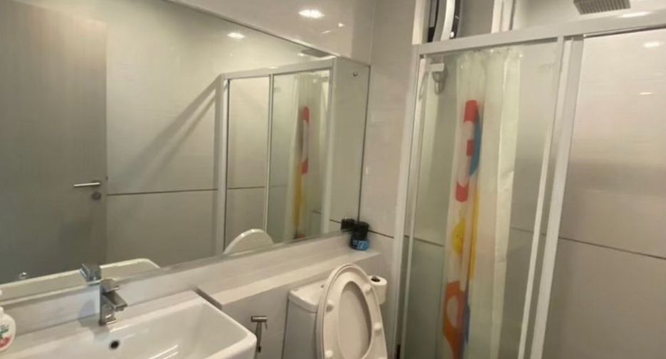 For rent 2 bedrooms condo in Mueang Samut Prakan, Samut Prakan