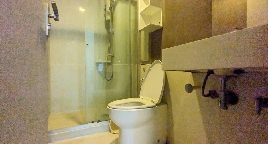 For sale 2 bedrooms condo in Bang Khun Thian, Bangkok