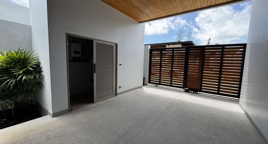 For sale and for rent 4 bedrooms villa in Thalang, Phuket