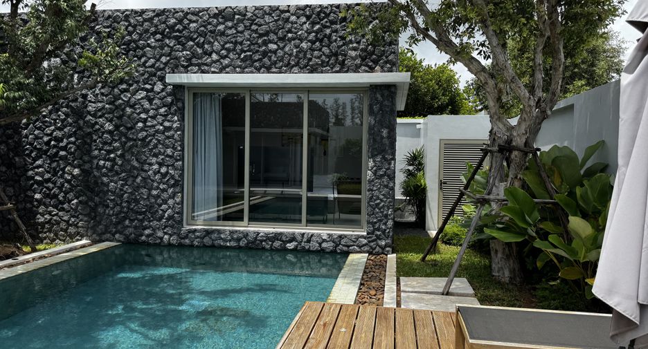 For sale and for rent 4 bedrooms villa in Thalang, Phuket