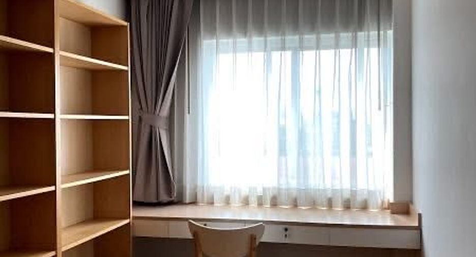 For sale and for rent 3 bedrooms condo in Phra Khanong, Bangkok
