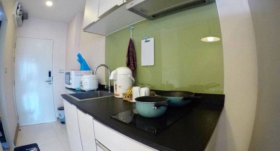 For sale 1 bed condo in Khlong Toei, Bangkok