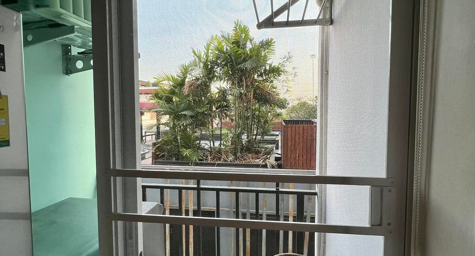 For sale 1 bed condo in Bang Kapi, Bangkok