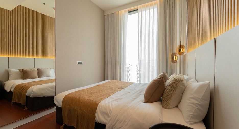 For rent 2 bedrooms condo in Watthana, Bangkok