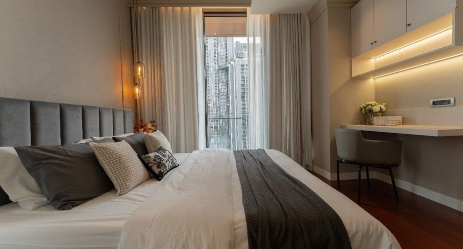 For rent 2 bedrooms condo in Watthana, Bangkok