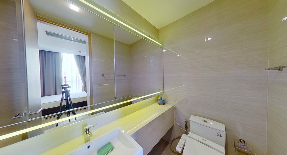 À louer 2 chambres condo à Watthana, Bangkok