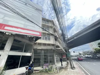 出售 5 卧室 商业空间 在 Bang Kapi, 曼谷