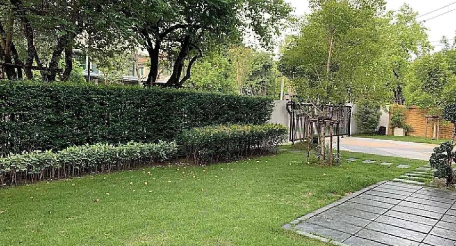 For rent 4 bedrooms house in Prawet, Bangkok