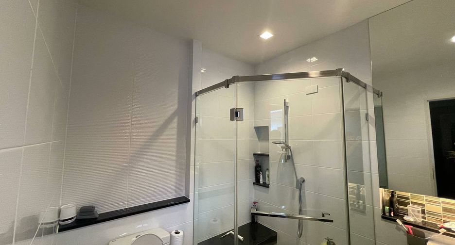 For rent 4 bedrooms house in Prawet, Bangkok
