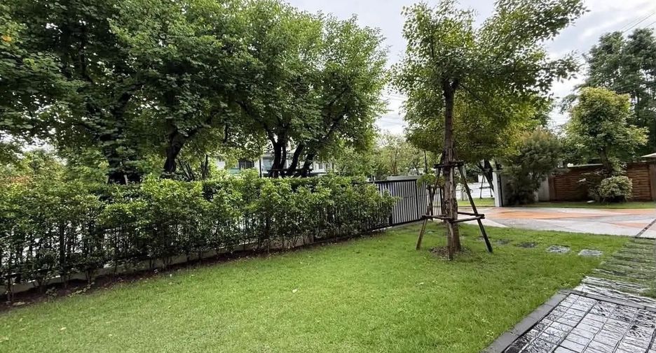 For rent 4 bedrooms house in Prawet, Bangkok
