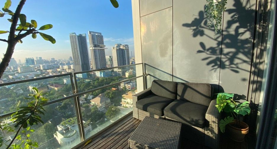 Wohnung zum Kauf mit 2 Zimmer in Sathon, Bangkok