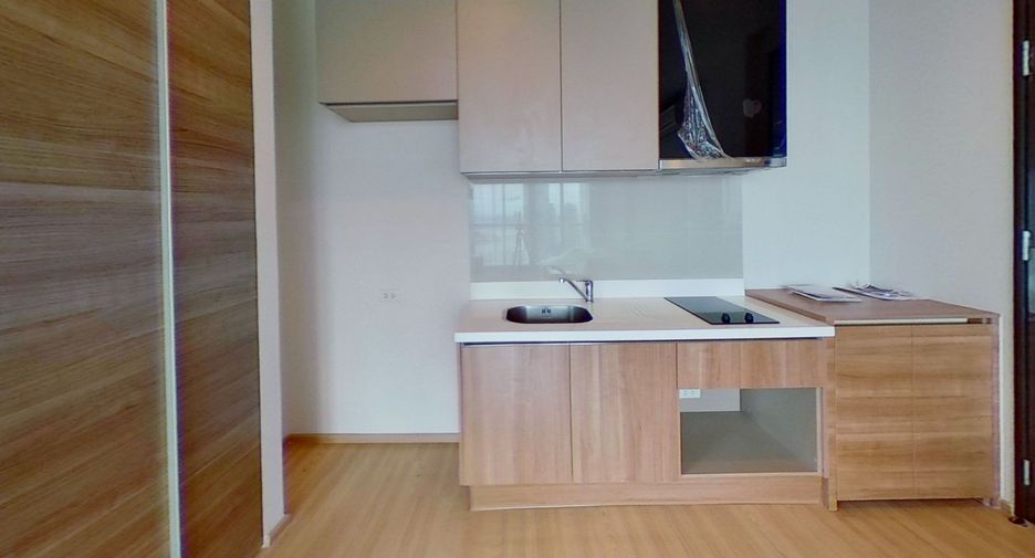 For sale 1 bed condo in Sathon, Bangkok