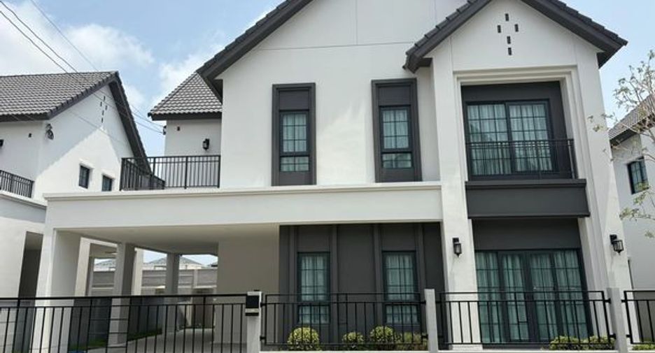 Casa en alquiler de 4 habitaciones en Bang Phli, Samut Prakan