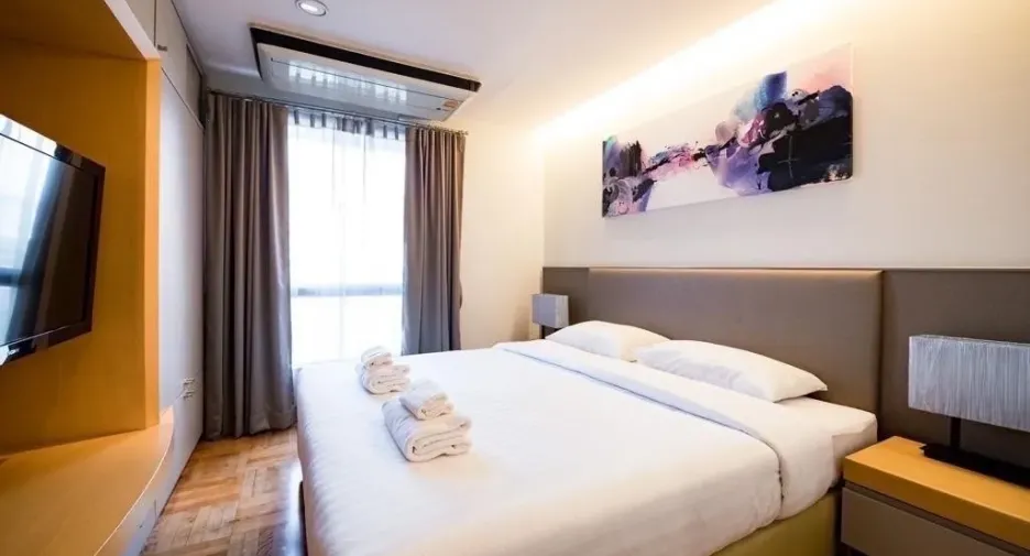 For rent 3 bedrooms apartment in Yan Nawa, Bangkok
