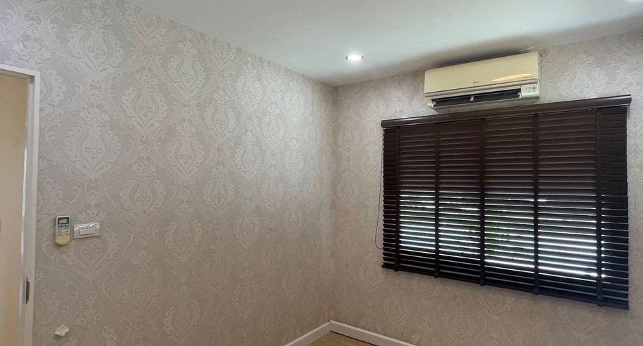 For sale and for rent 3 bedrooms house in Bang Khun Thian, Bangkok