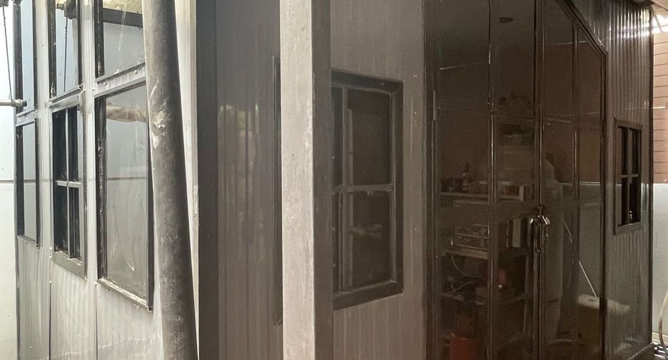For sale and for rent 3 bedrooms house in Bang Khun Thian, Bangkok