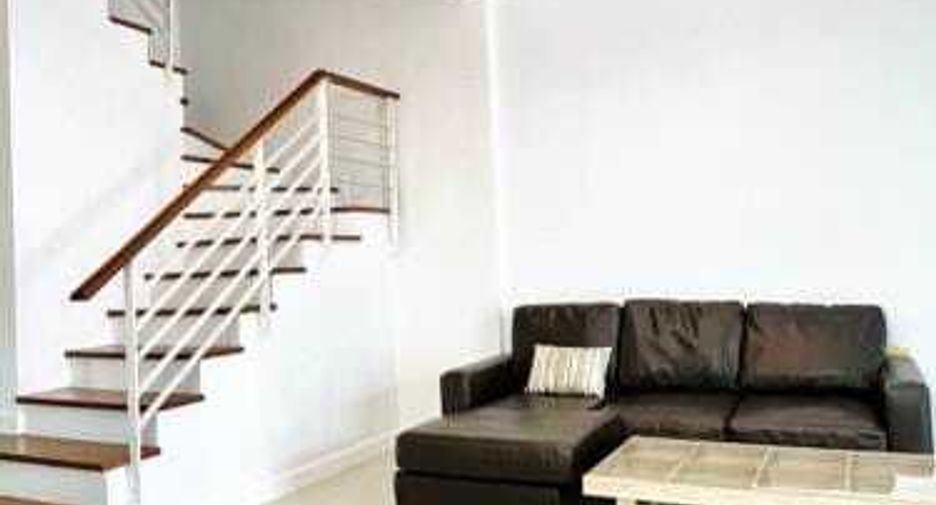 Reihenhaus zur Miete mit 3 Zimmer in Prawet, Bangkok