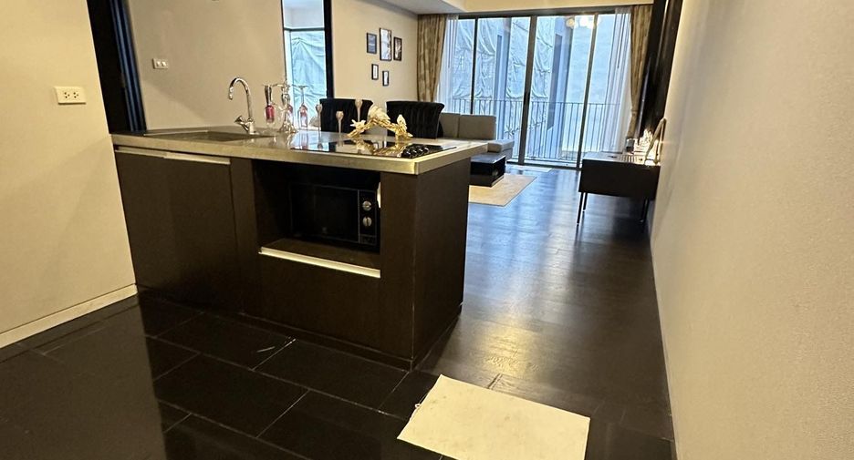 For sale and for rent 2 bedrooms condo in Watthana, Bangkok
