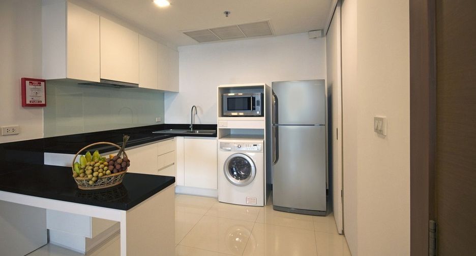For rent 2 bedrooms condo in Pathum Wan, Bangkok