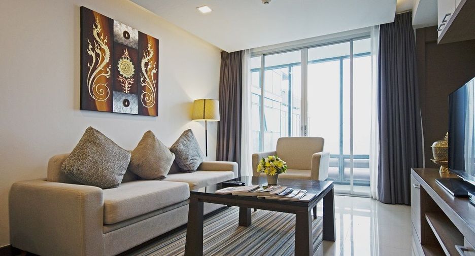 For rent 2 bedrooms condo in Pathum Wan, Bangkok