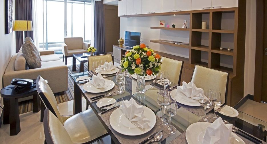 For rent 2 bedrooms condo in Pathum Wan, Bangkok