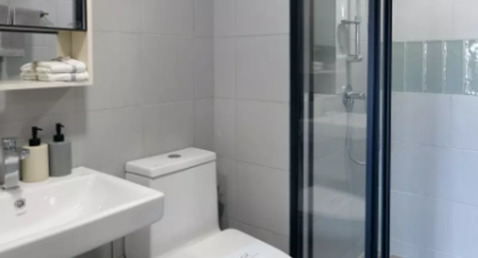 For sale 1 bed condo in Lat Krabang, Bangkok