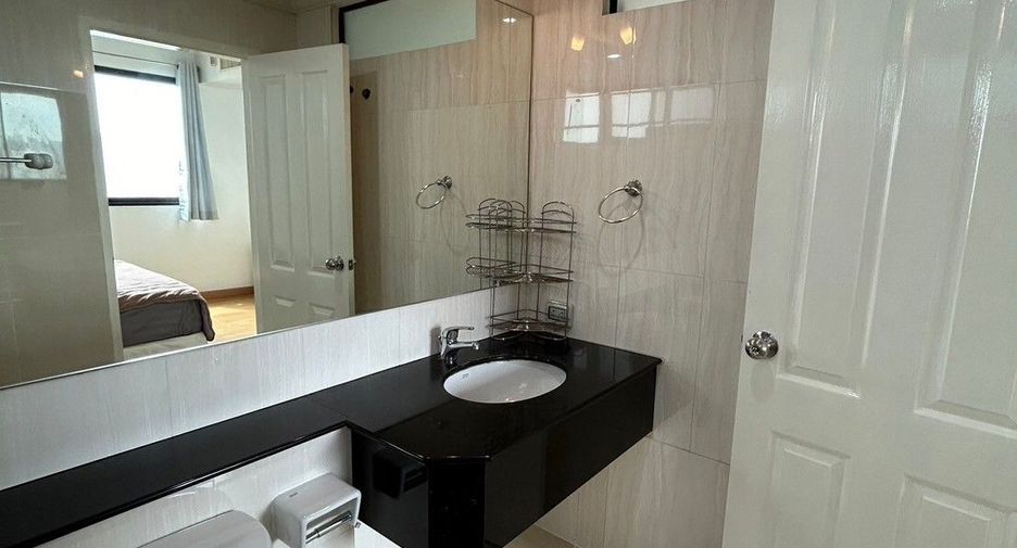 Condo en alquiler de 2 habitaciones en Watthana, Bangkok