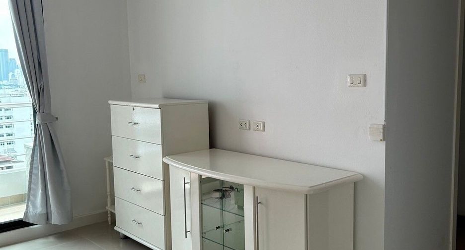 Condo en alquiler de 2 habitaciones en Watthana, Bangkok