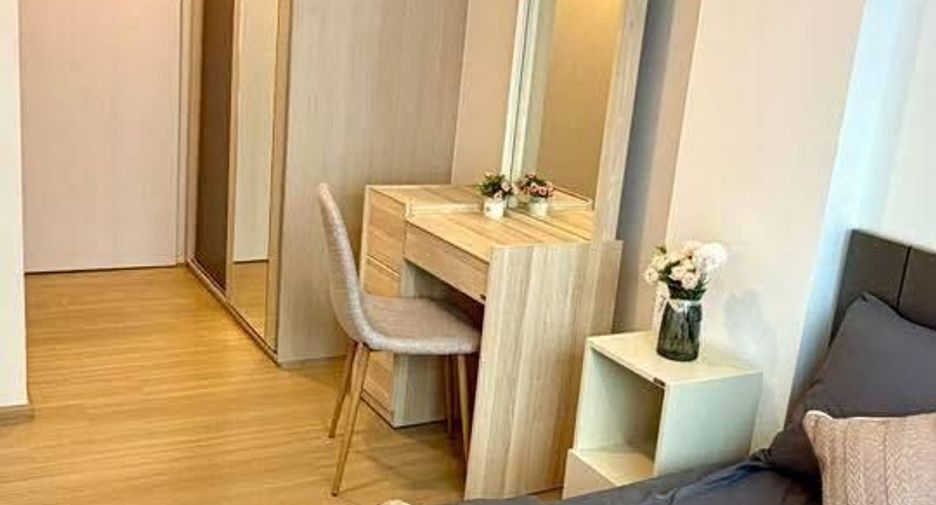 For rent 1 bed condo in Wang Thonglang, Bangkok
