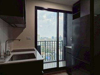 For rent 1 bed condo in Huai Khwang, Bangkok