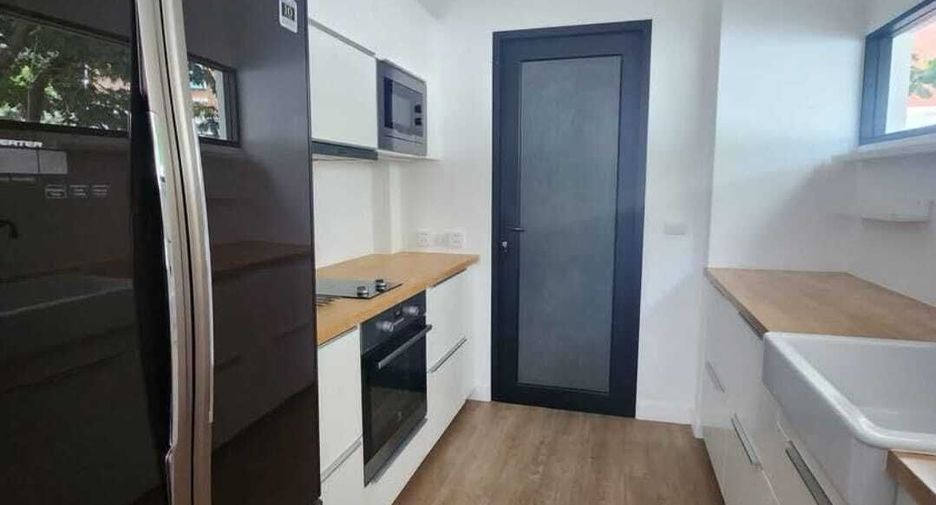 For sale and for rent 3 bedrooms villa in Mueang Phuket, Phuket
