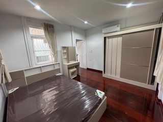 Haus zur Miete mit 3 Zimmer in Chatuchak, Bangkok