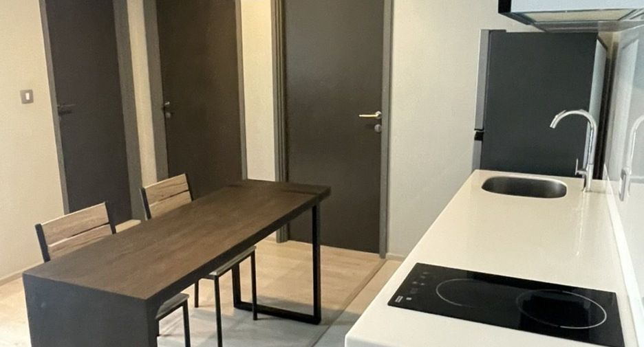 À vendre et à louer 2 chambres condo à Ratchathewi, Bangkok