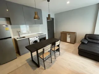Condo en venta y en alquiler de 2 habitaciones en Ratchathewi, Bangkok