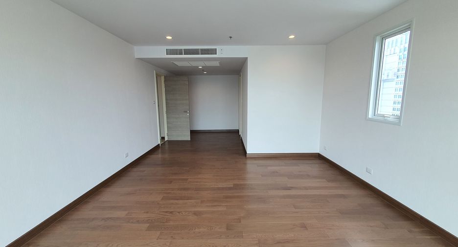 Wohnung zum Kauf mit 4 Zimmer in Yan Nawa, Bangkok