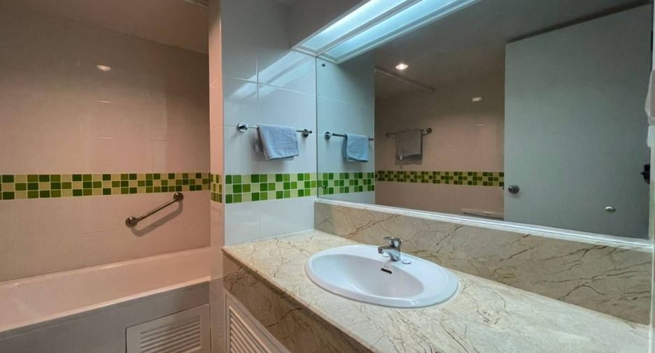 Wohnung zur Miete mit 2 Zimmer in Khlong Toei, Bangkok