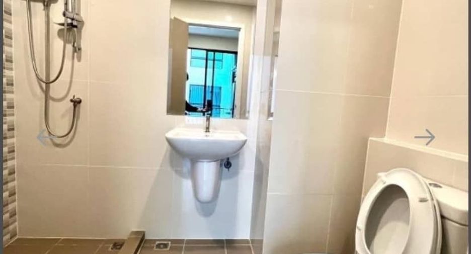 For sale 1 bed condo in Mueang Samut Prakan, Samut Prakan