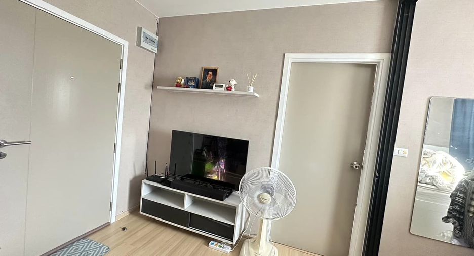 For sale 1 bed condo in Mueang Samut Prakan, Samut Prakan
