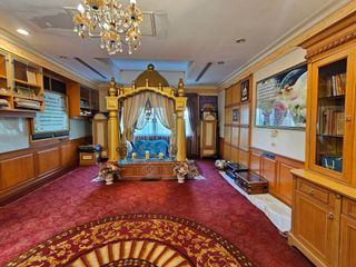 For sale 8 ベッドルーム house in Khlong Toei, Bangkok
