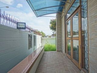 Casa en venta y en alquiler de 4 habitaciones en Wang Thonglang, Bangkok