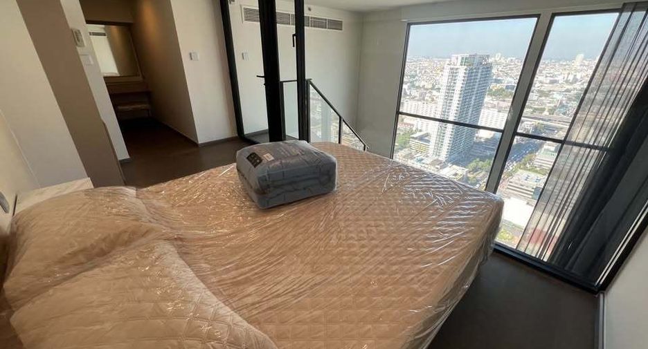 For rent 2 bedrooms condo in Ratchathewi, Bangkok