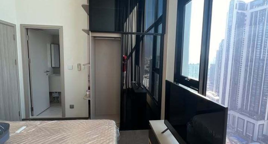 For rent 2 bedrooms condo in Ratchathewi, Bangkok