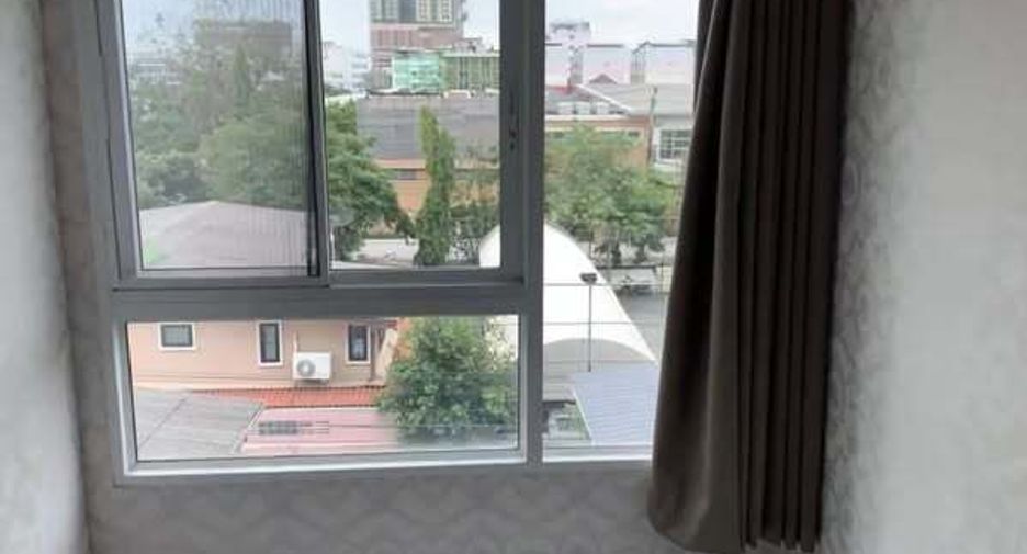 For sale 3 bedrooms condo in Bang Kapi, Bangkok