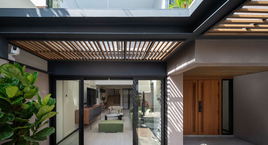 ขาย และ ให้เช่า 3 ห้องนอน บ้านเดี่ยว ใน วัฒนา, กรุงเทพฯ