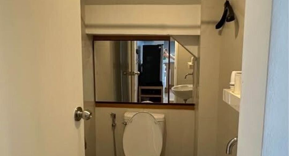 For rent 2 bedrooms condo in Ratchathewi, Bangkok