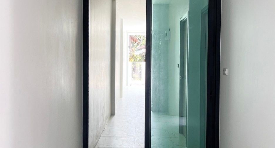 For sale 2 bedrooms townhouse in Mueang Phuket, Phuket