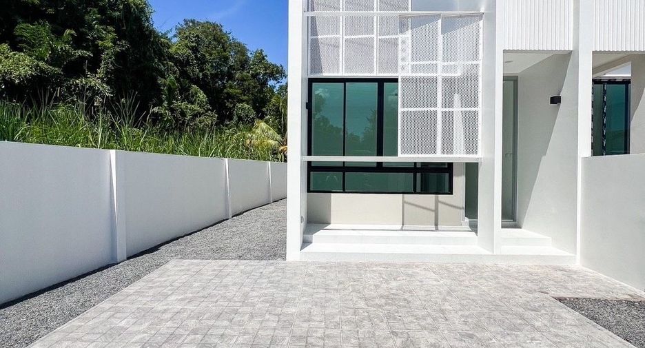 For sale 2 bedrooms townhouse in Mueang Phuket, Phuket