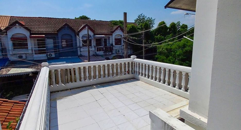 For sale 2 bedrooms townhouse in Don Mueang, Bangkok